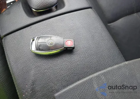 2009 Mercedes-Benz S 550 from USA, damaged, VIN WDDNG71X79A272371